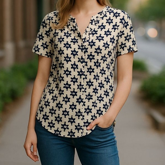 41 Hawthor White/ Blue Geometric Sheer Top Size Medium Metallic Buttons Details - Picture 1 of 12